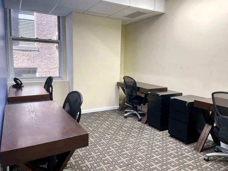 Window Office 6002