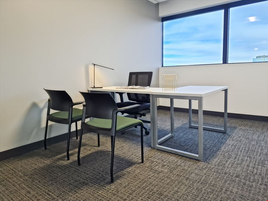 Regus - Denver - E Mississippi Ave