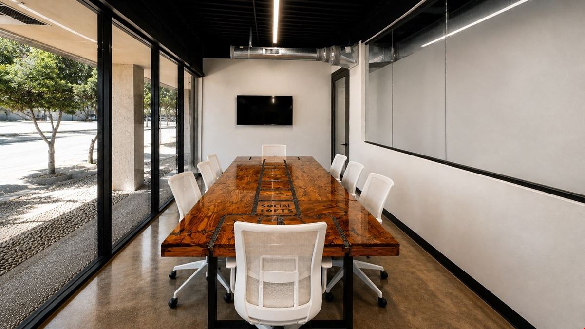 Social Lofts - Solo West