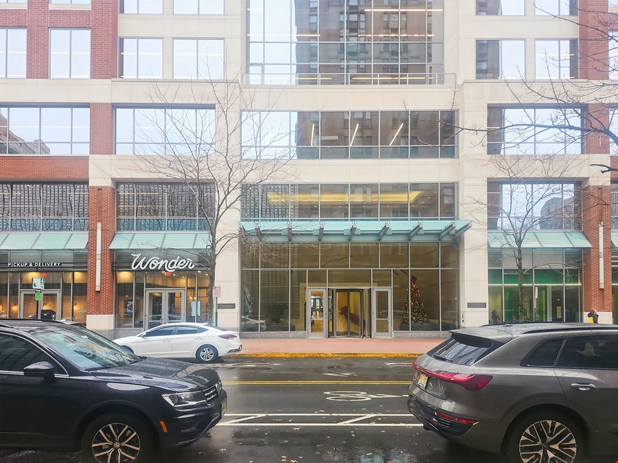 Regus - Hoboken - Riverfront Center