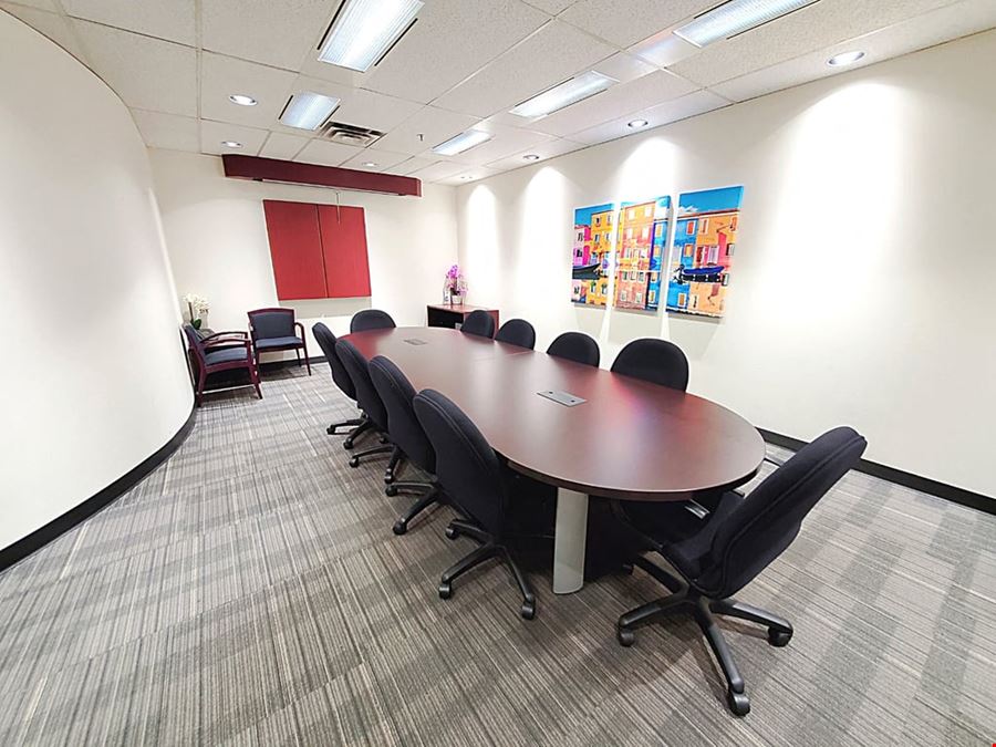 1105-07 Private Office