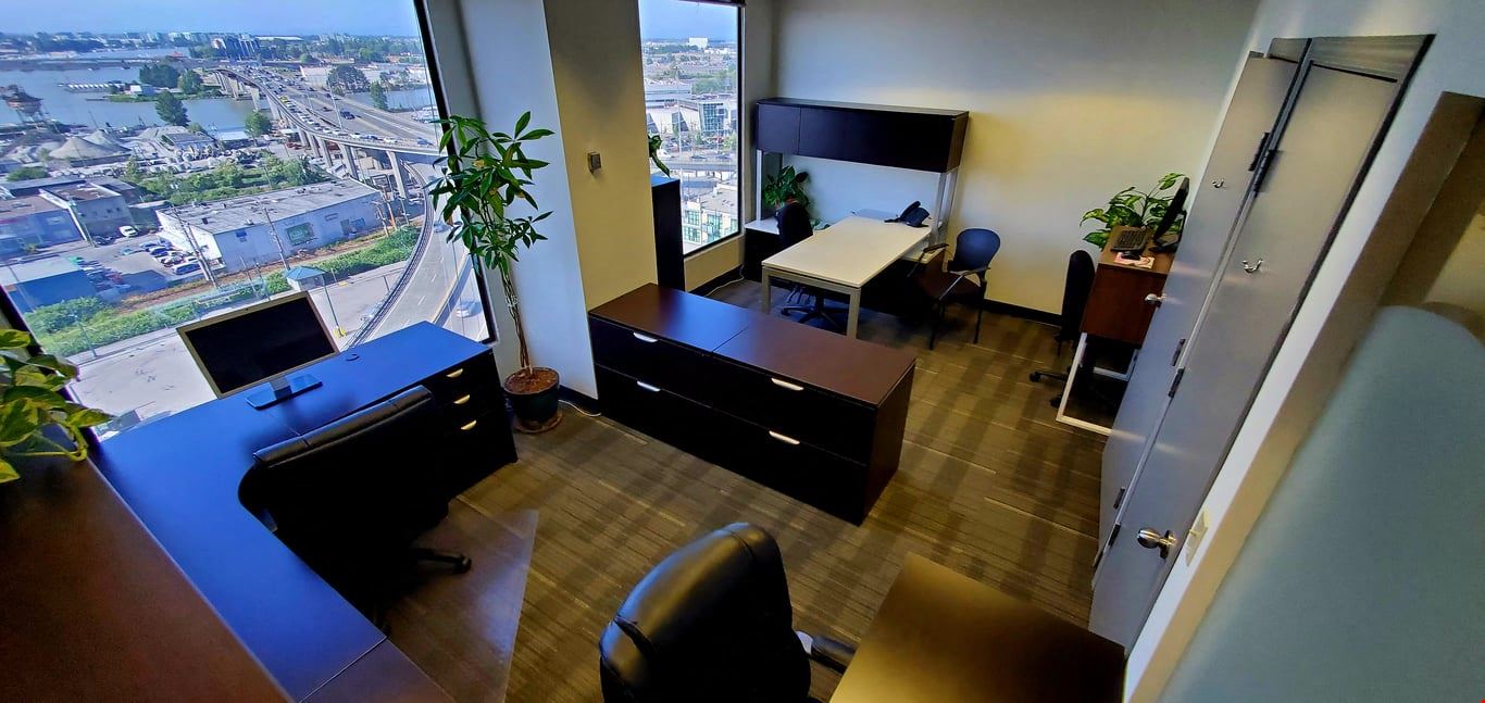 1105-07 Private Office
