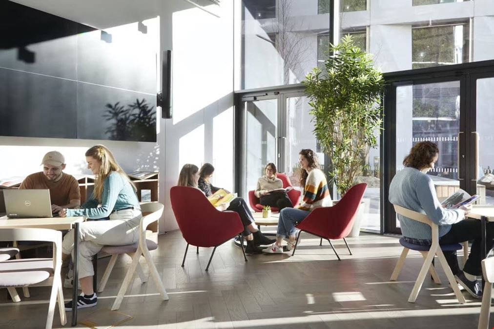 Fora - Southwark - 241 Southwark Bridge Road