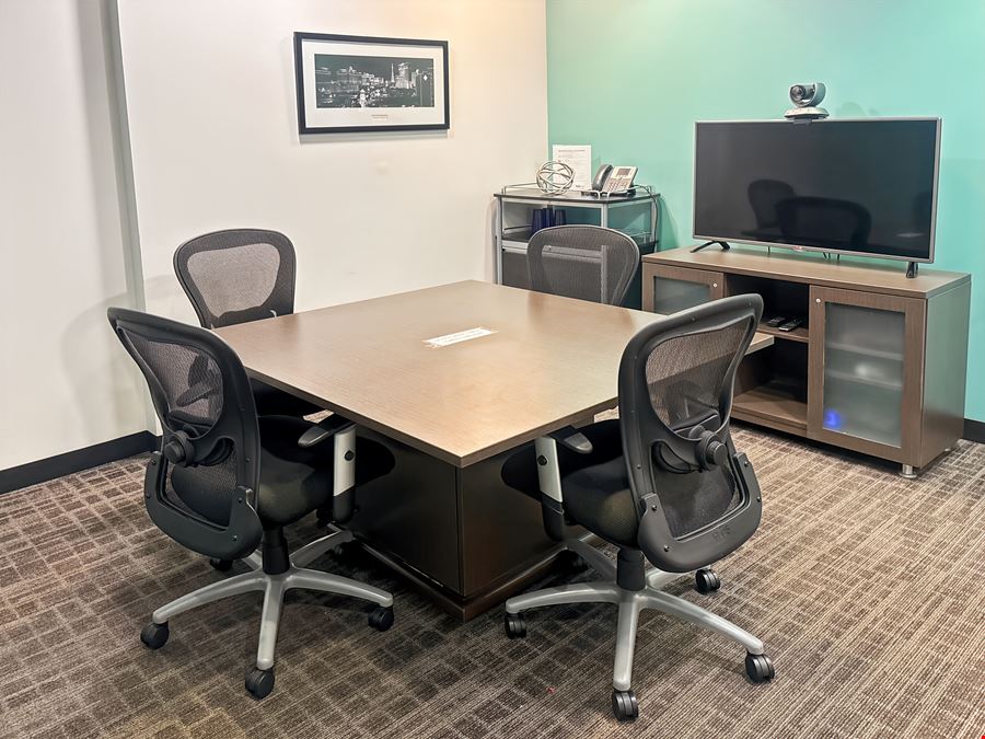 CA, Chula Vista - Gateway Chula Vista