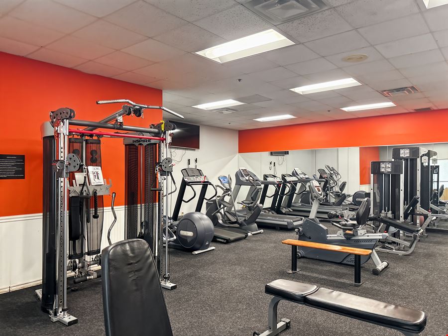 IA, West Des Moines - Valley West Drive