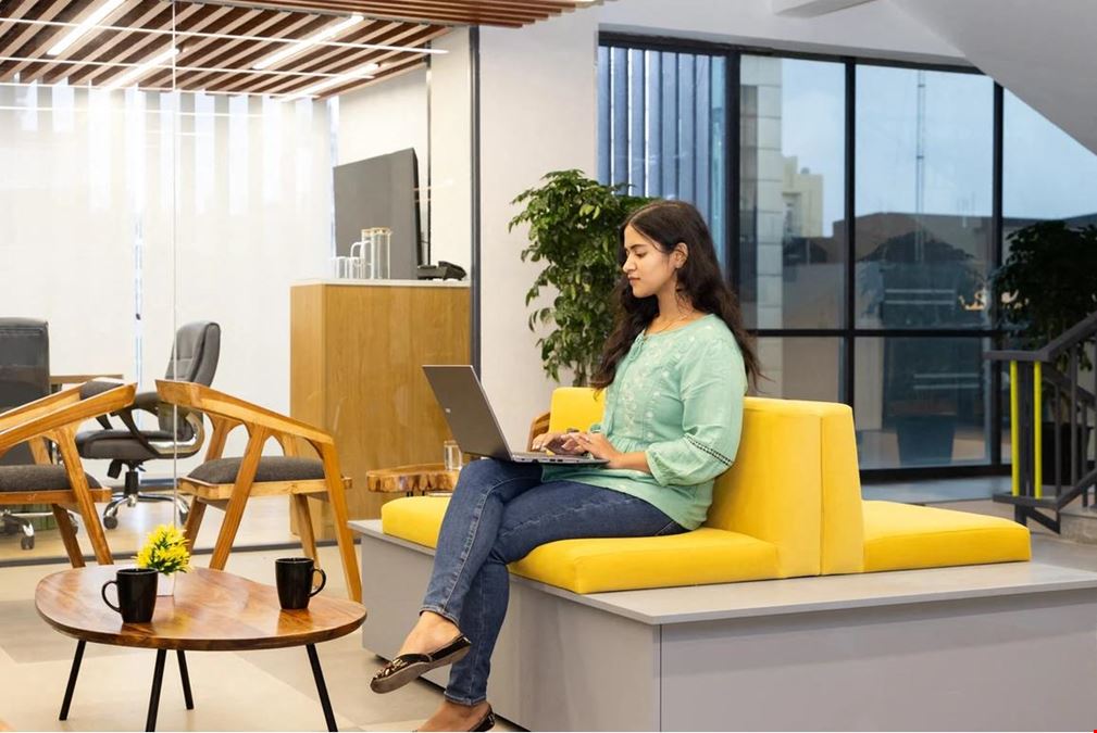 Iksana Workspaces - MI Road