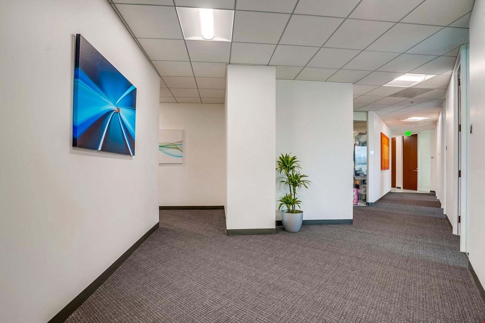 Wilshire Bundy Plaza