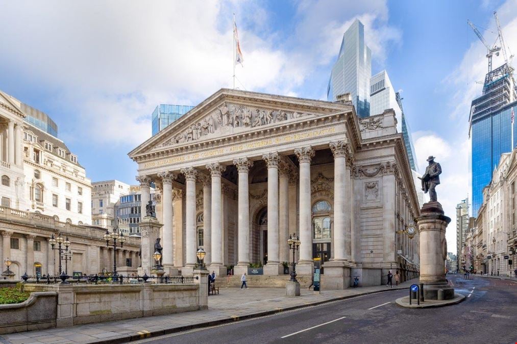 Landmark: Royal Exchange - Bank