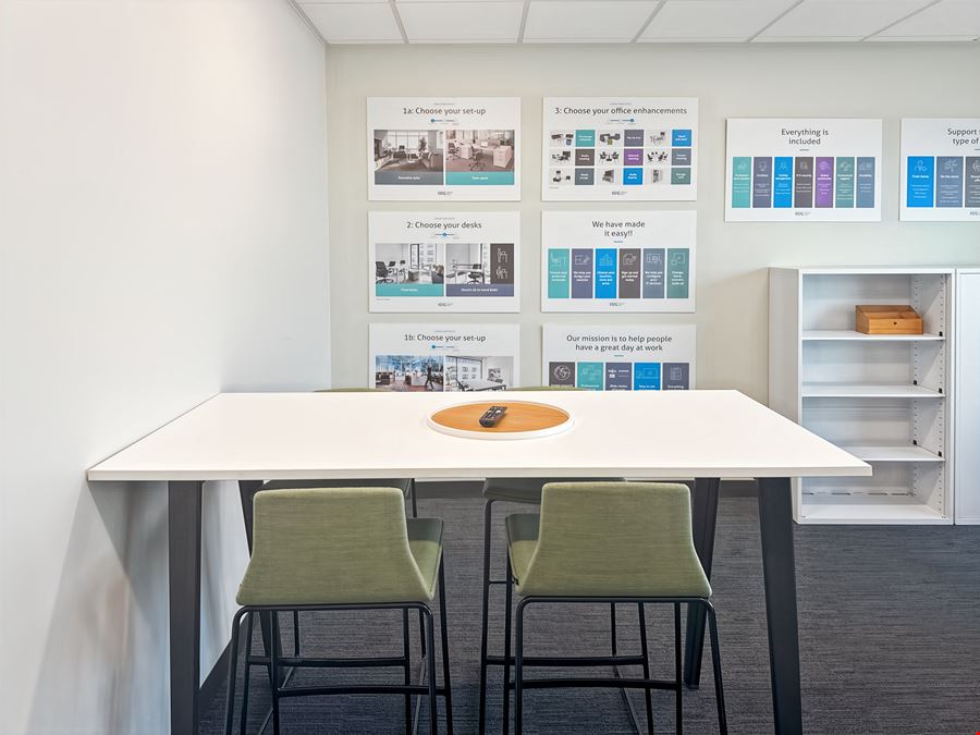 LA, New Orleans - Place St. Charles