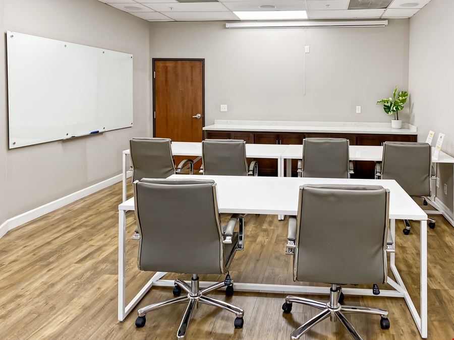 Regus - Citrus Heights - Kingswood Drive