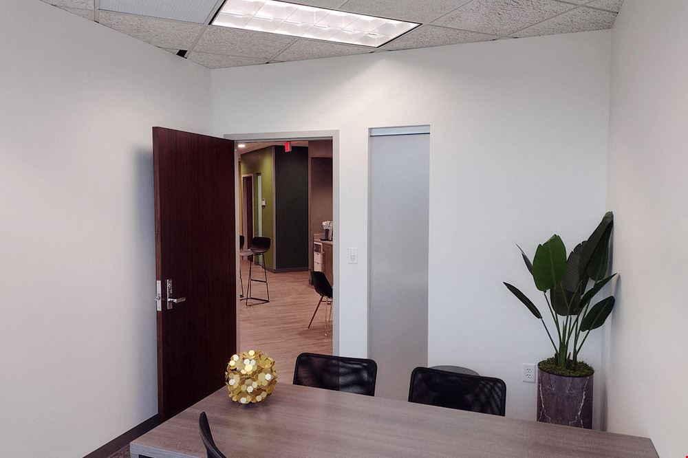 1995 North Park Place