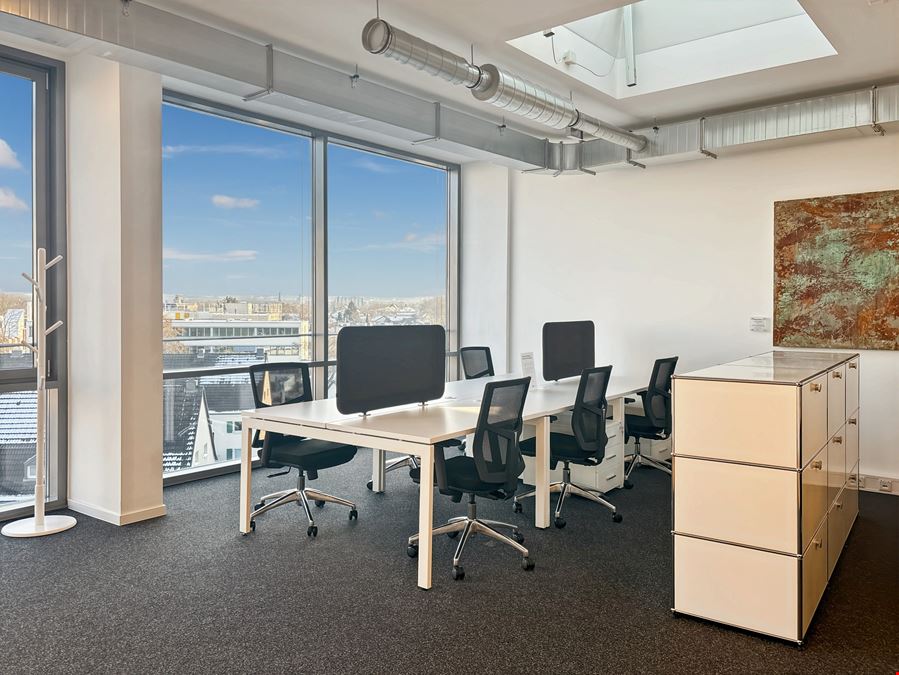 Regus - Globe