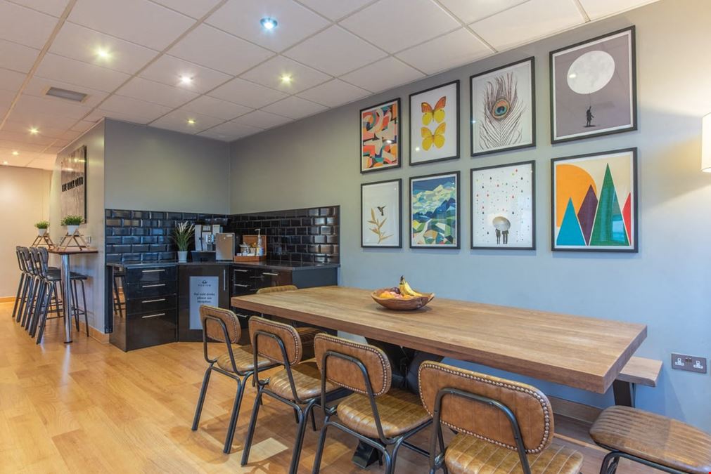 Podium Space - Sandford Gate