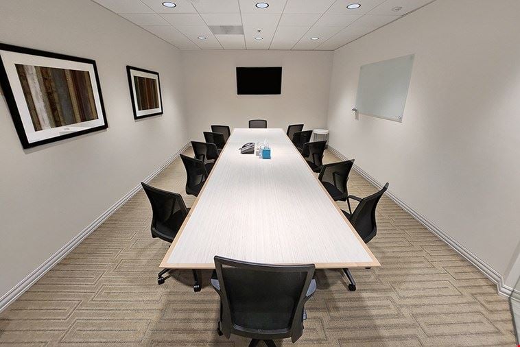 12 Person Meeting Room 6th Floor