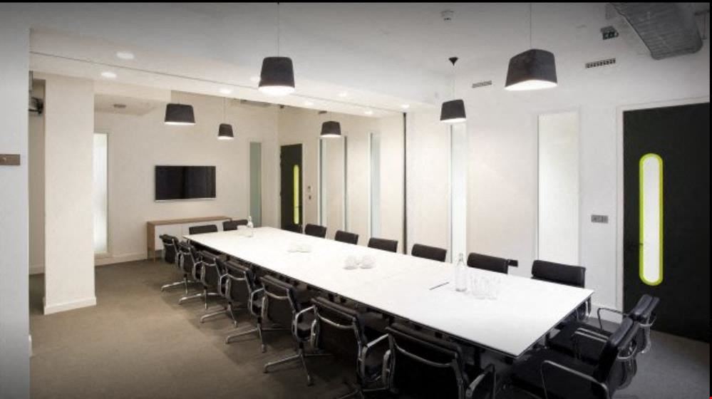 Fora - 7 Stratford Place