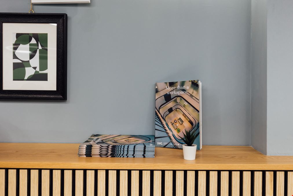 Regus - Great Victoria Street