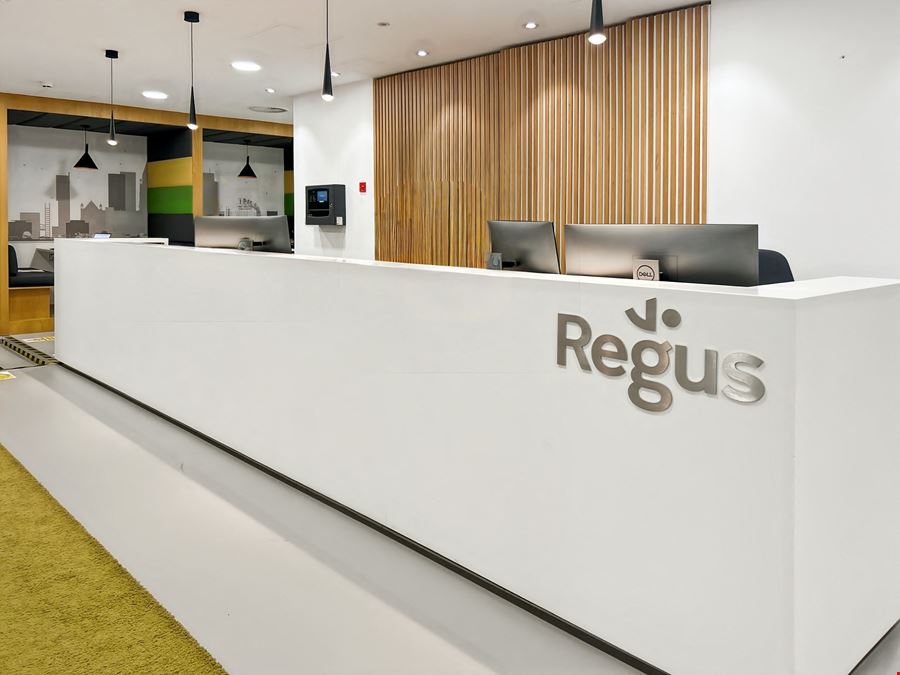 Regus - St James Tower