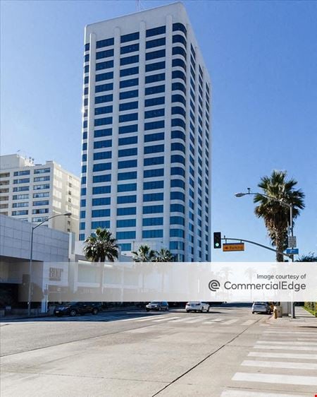 Preview of 100 Wilshire Coworking space for Rent