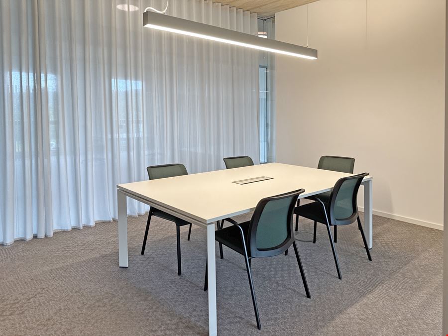 Regus - Friedrich-Henning Straße