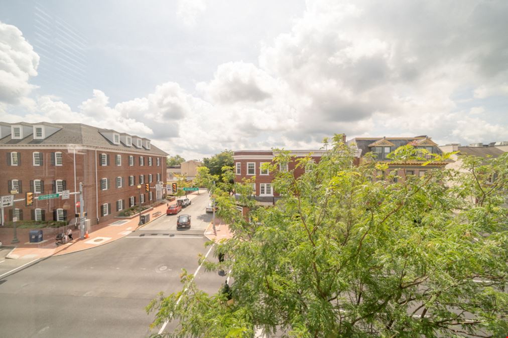 HeadRoom West Chester