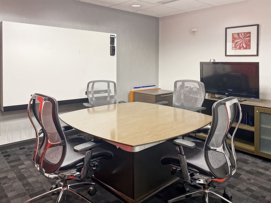 Regus - Knoxville - First Tennessee Plaza
