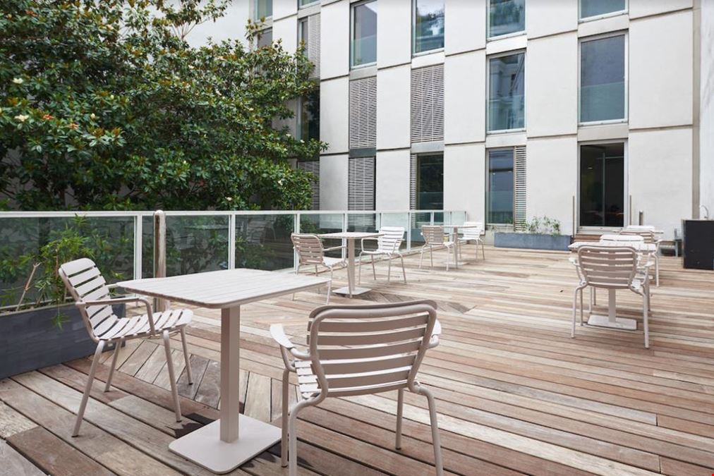 Deskeo - Paris 8 Champs-Élysées