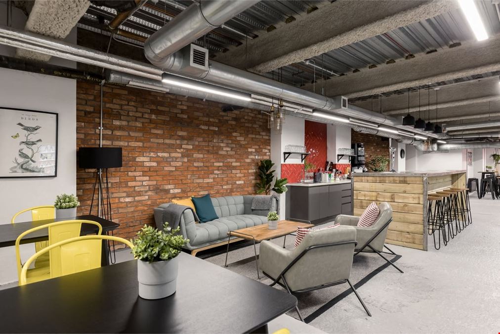 Venaspace - The Mount