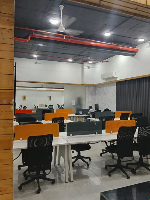 iWorkk - Coworking