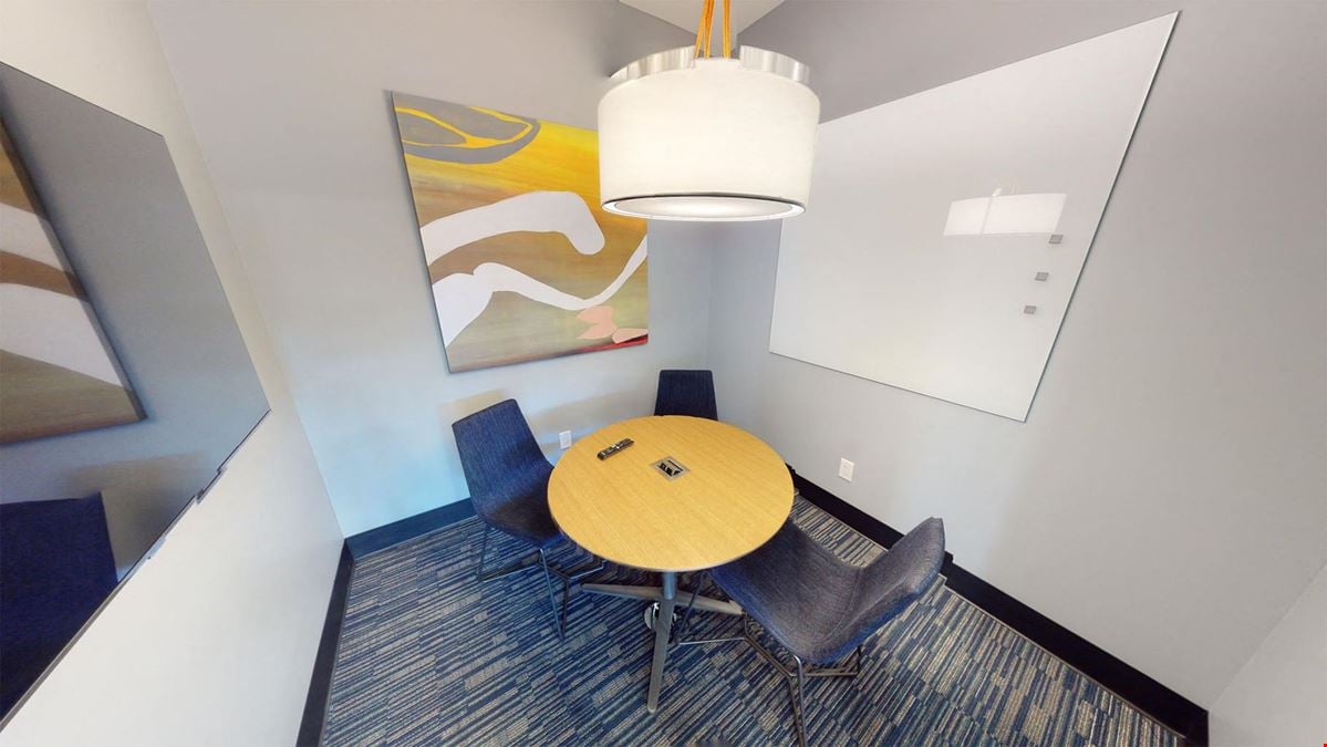 Apt CoWork at Park Avenue - Open Seating