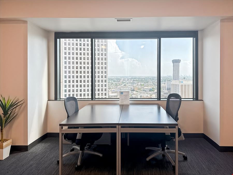 LA, New Orleans - Place St. Charles