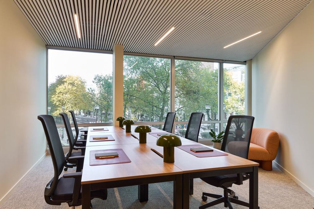 Clockwise Offices - Clockwise - Louise