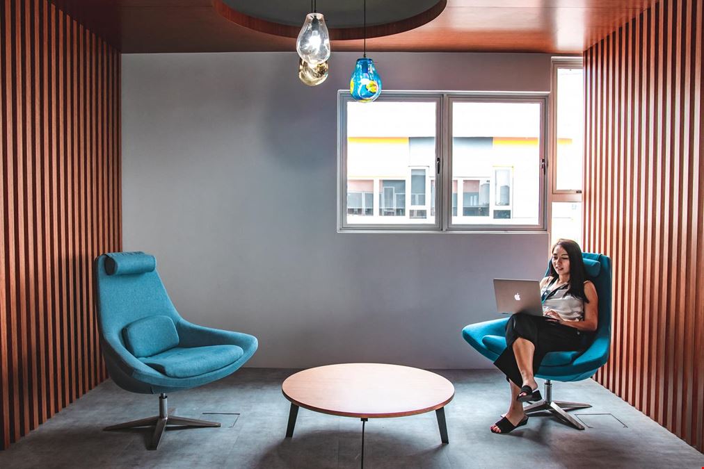 Co-Labs Asia- Co-Labs Coworking - The Starling Plus