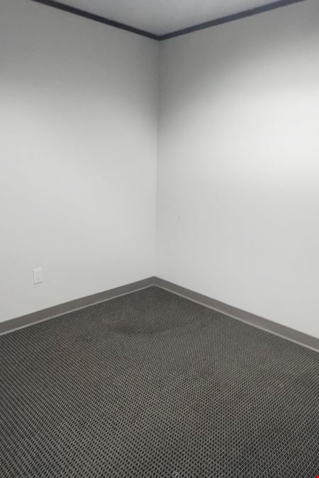 9894 Bissonnet Street