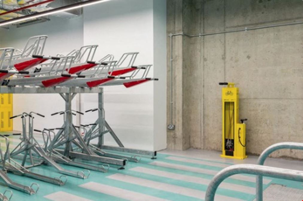 Xdanu - The Freight Building