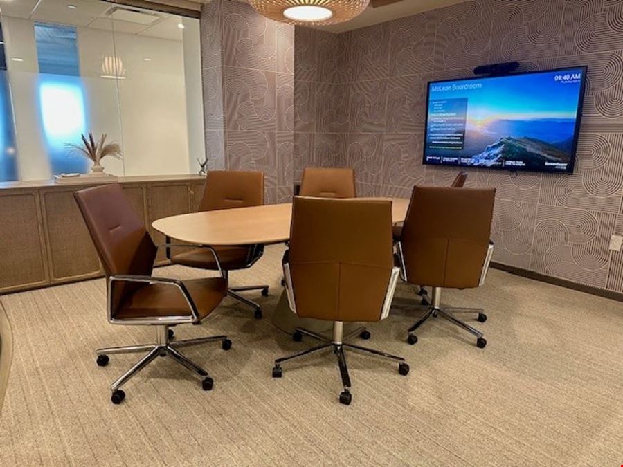 Carr Workplaces - Tysons Boulevard