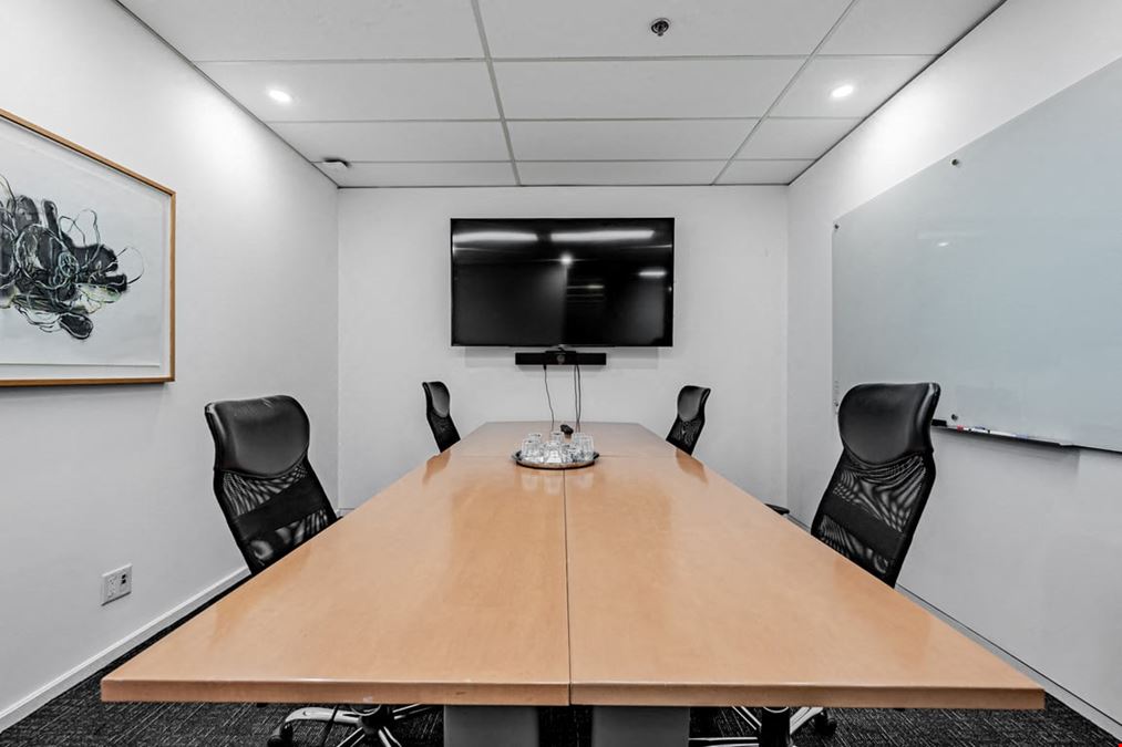 Mediterranean Boardroom