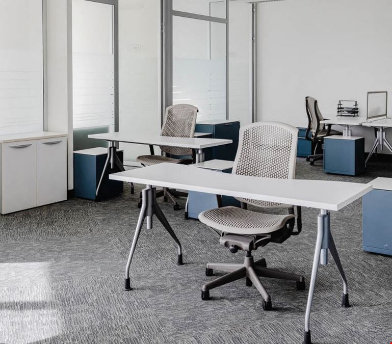 IOS OFFICES - Corporativo Malecón Américas