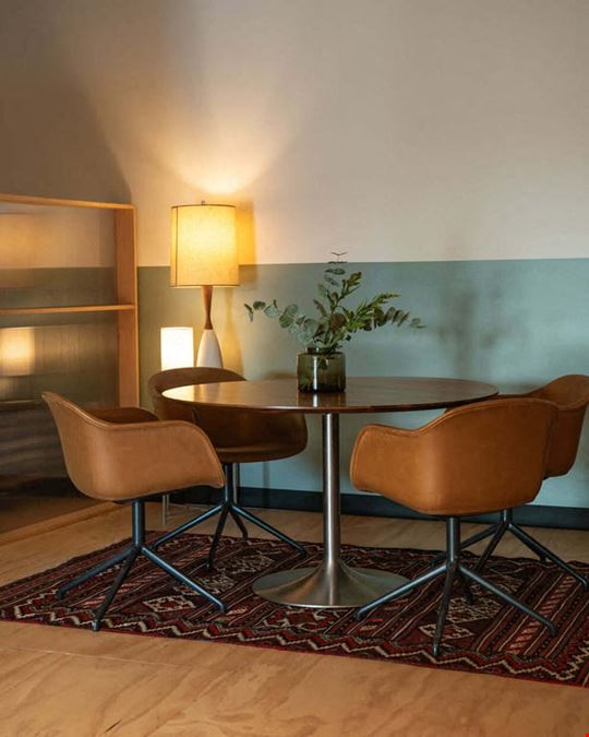 Chinook Room