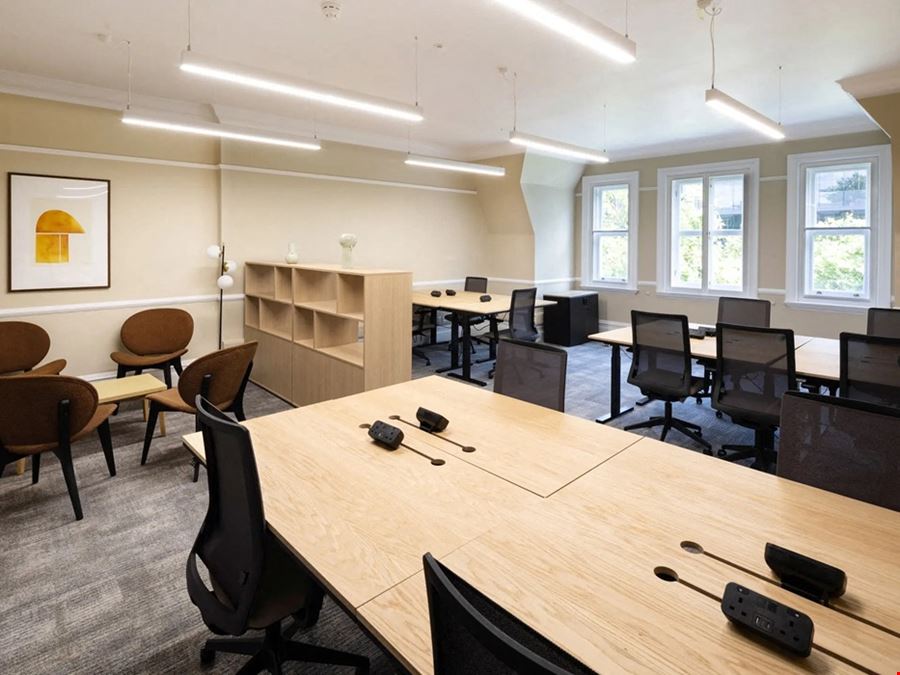 Buckingham Palace Greater 142