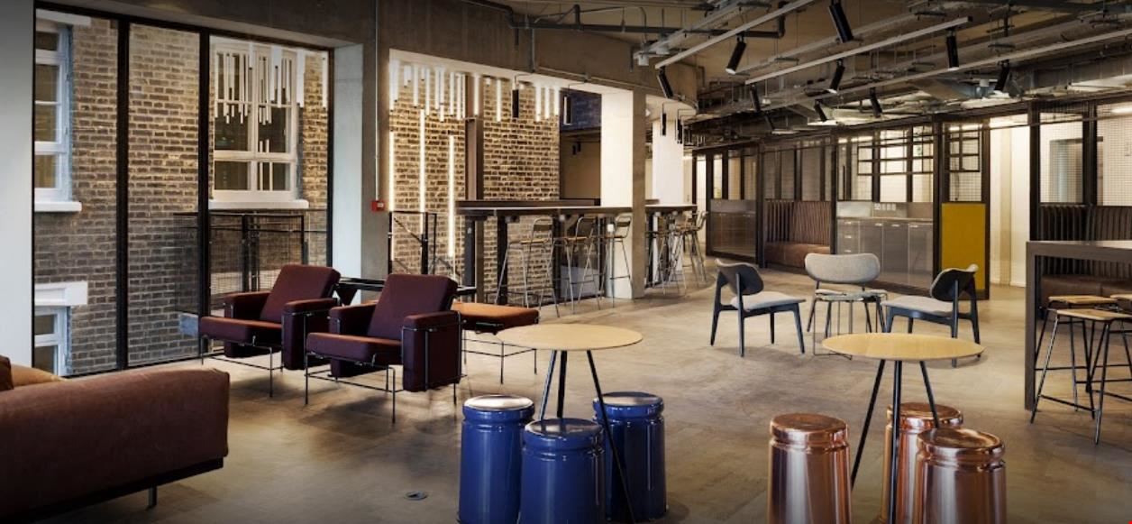 Fora - The Stanley Building