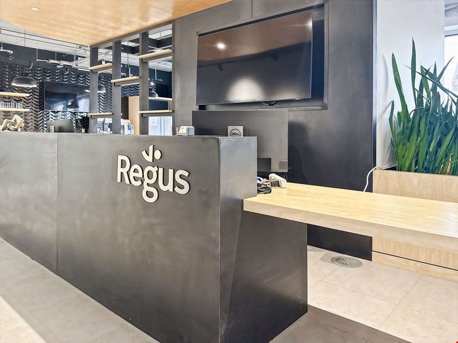 Regus - Calgary - Telus Sky