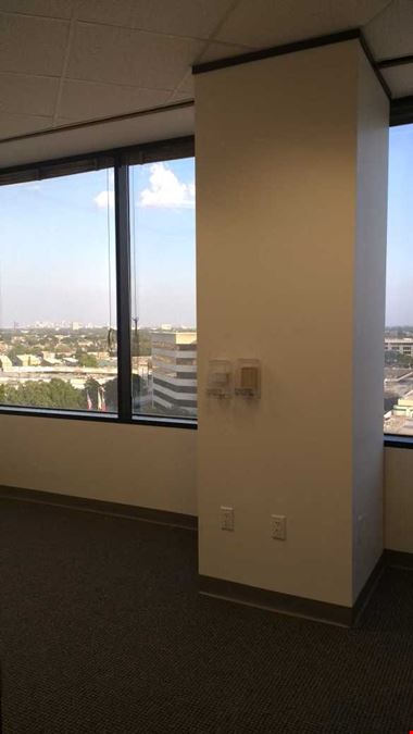 6671 Southwest Freeway