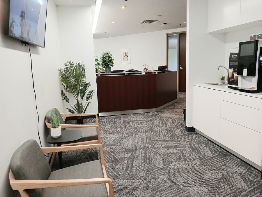 NJ, Edison - Fieldcrest Avenue