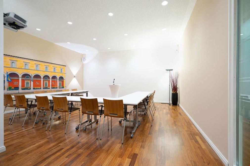 Contora · Palais an der Oper