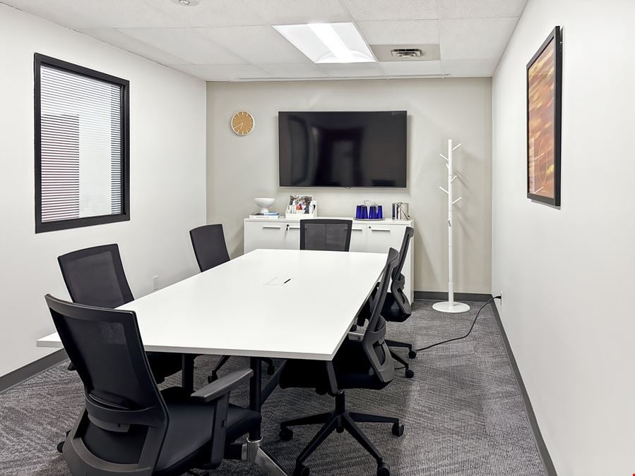 Regus - Irving - 320 Decker Drive