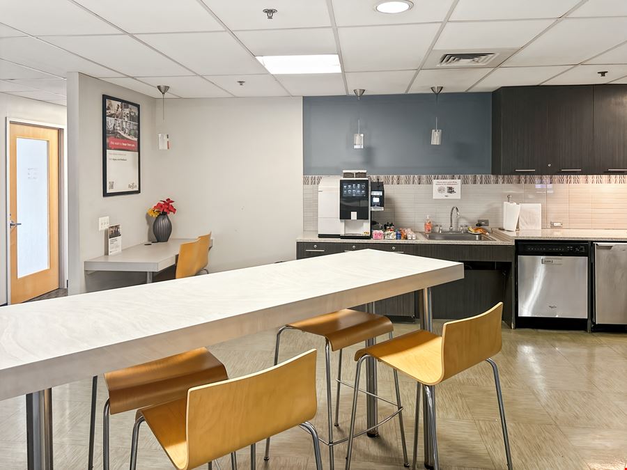 Regus - Philadelphia - International Plaza