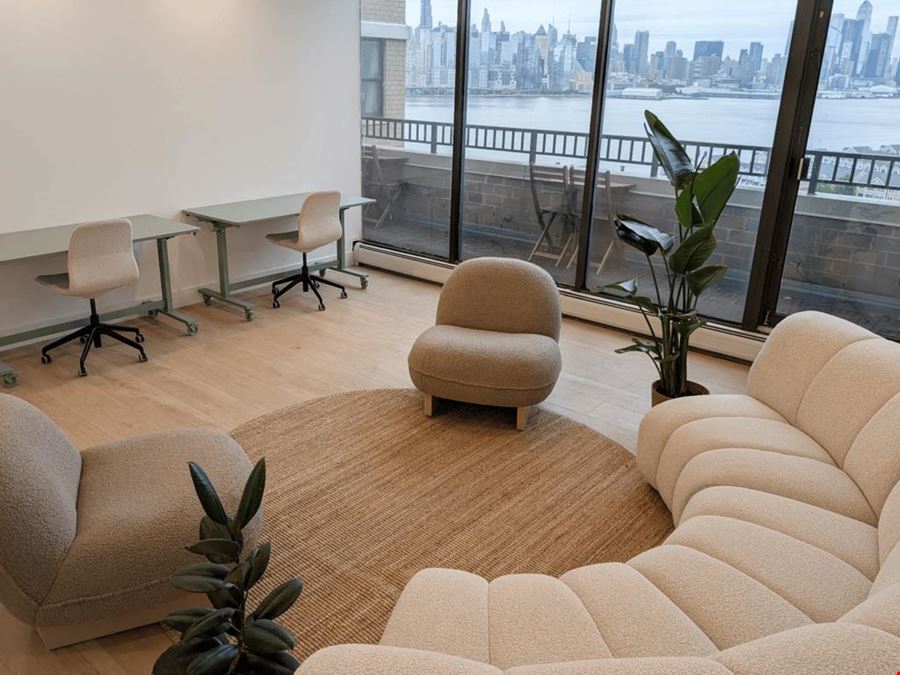 HudsonDesk