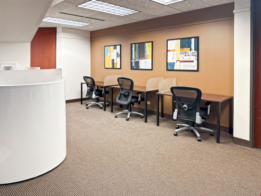 IL, Oak Brook - Regency Towers