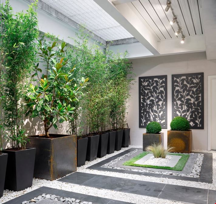 Us&Co - Stratford - East London