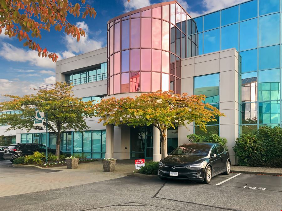 BC, Richmond - Commerce Court